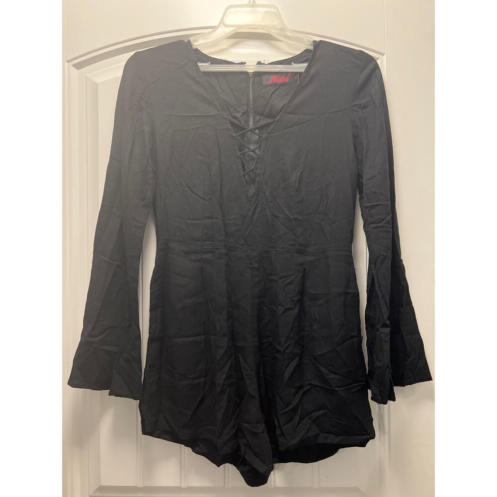 NWOT Motel Women’s‎ Long Bell Sleeve Soft Criss Cross Front Romper Size M Black